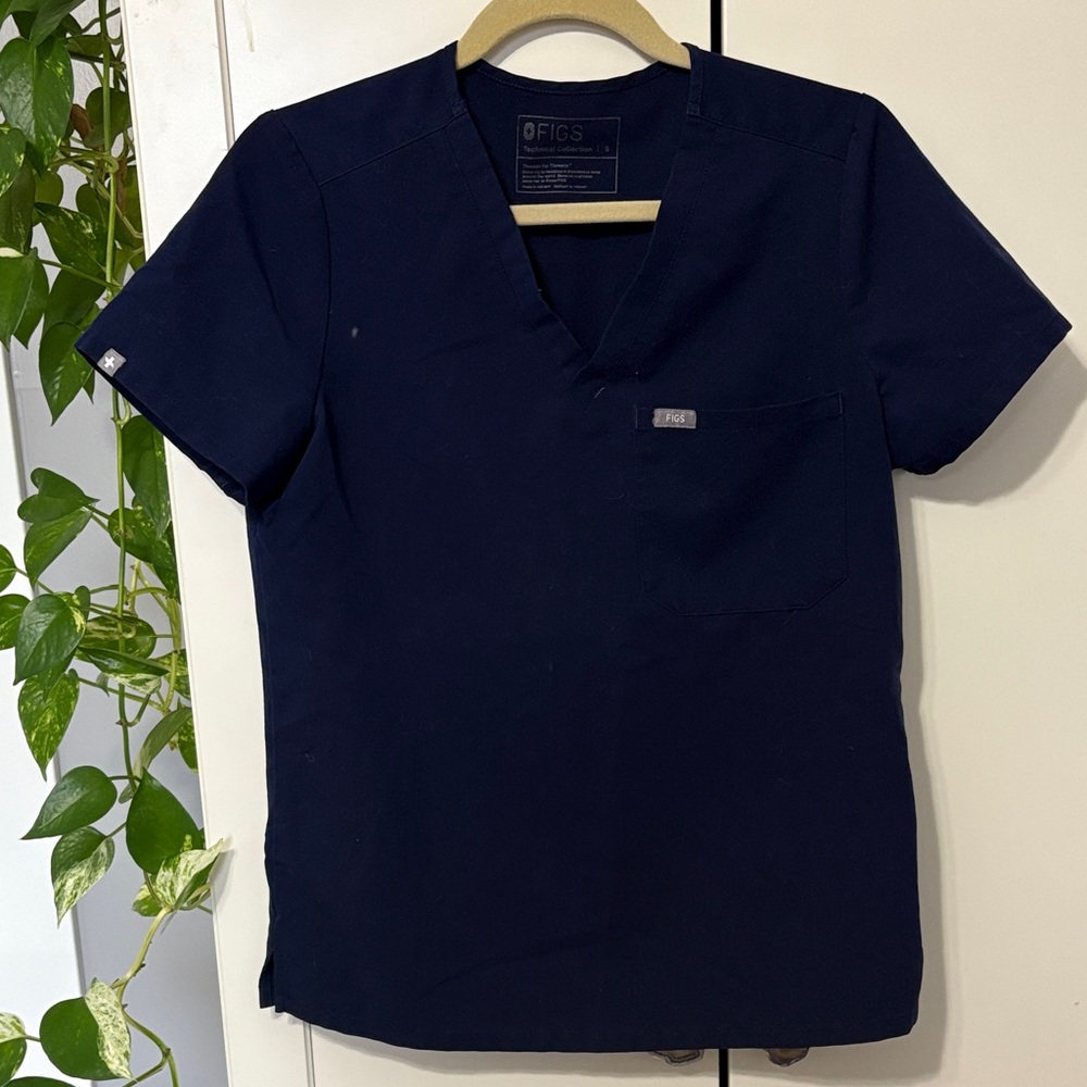 Figs Women's Dark Blue V-Neck Short Sleeve Top